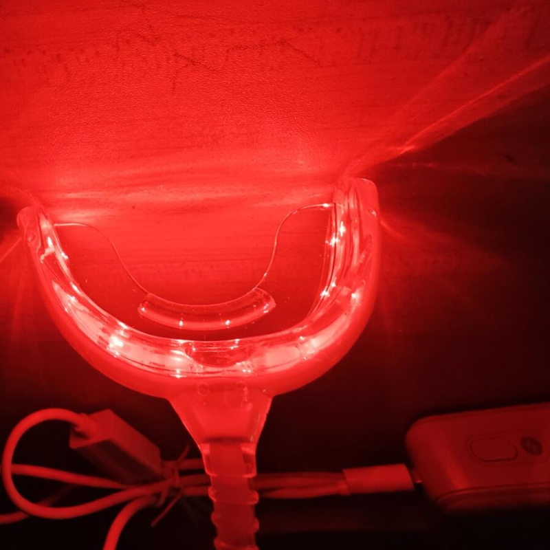 Clinica Terapia orale laser ro - Teeth Whitening Kit With Light recensione e prezzo