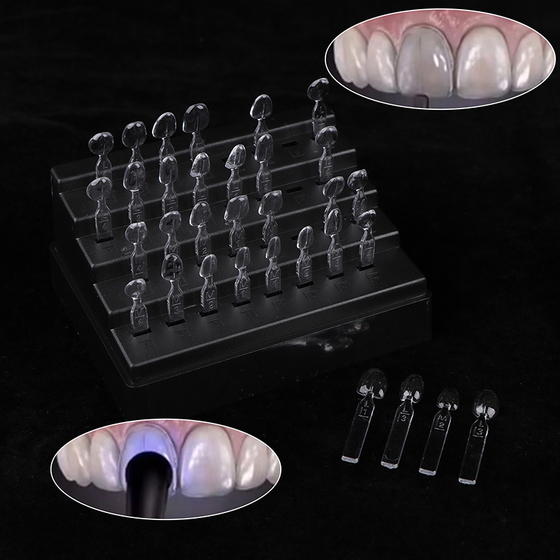 Kit di 32 Stampi per Faccette  - Teeth Whitening Kit With Light recensione e prezzo